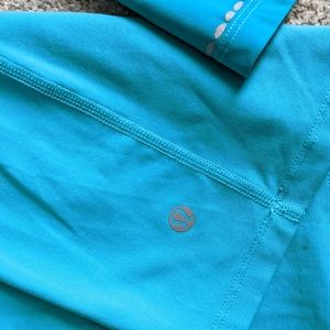 Lululemon lightweight jacket Size 6